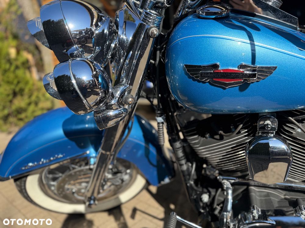 Harley-Davidson Softail Deluxe - 15