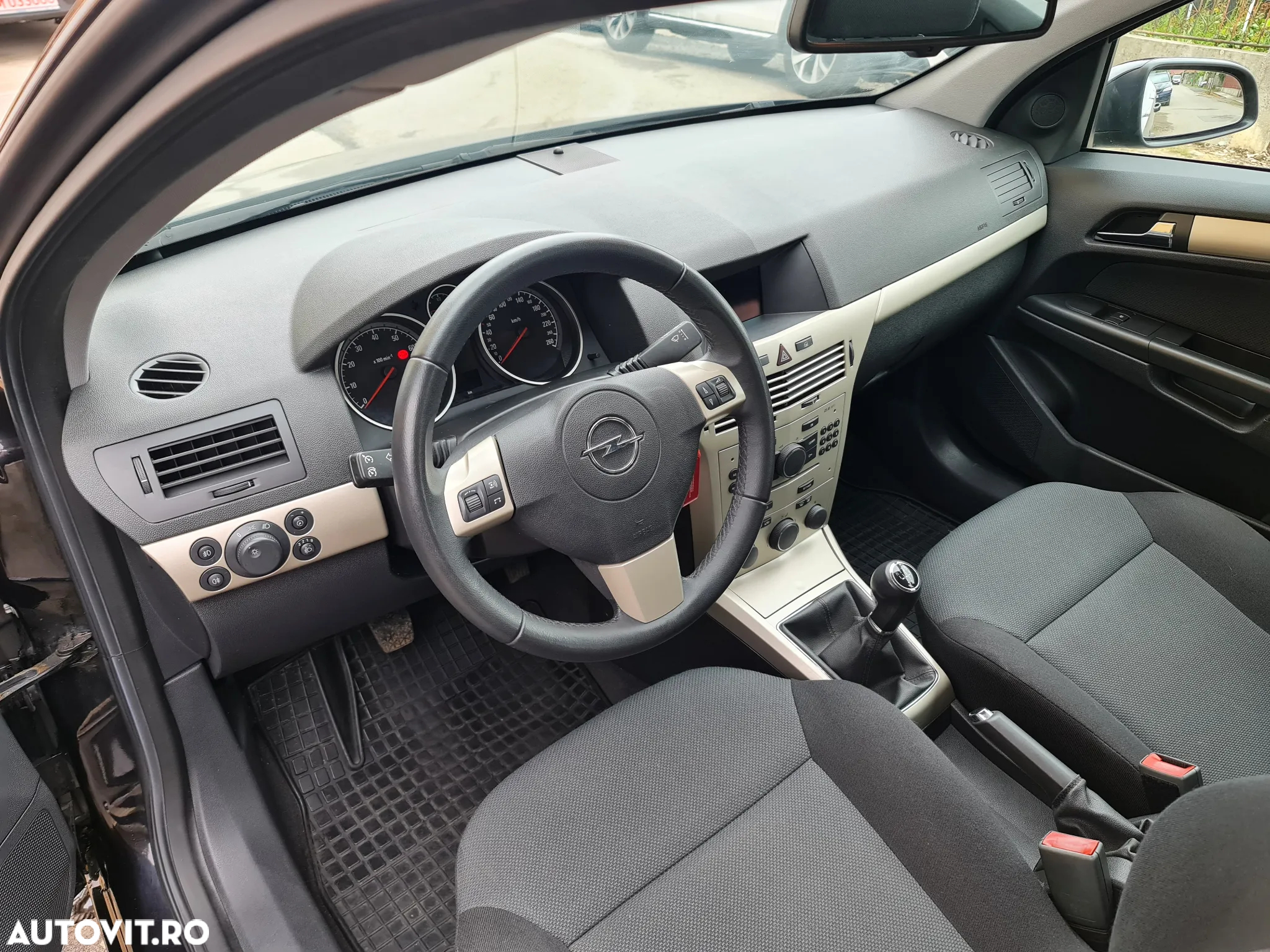 Opel Astra 1.4i 16V Club - 13