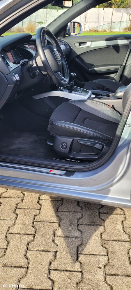 Audi A4 Limousine - 5