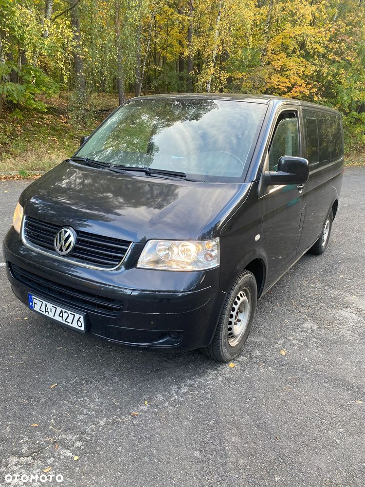 Volkswagen Caravelle - 2