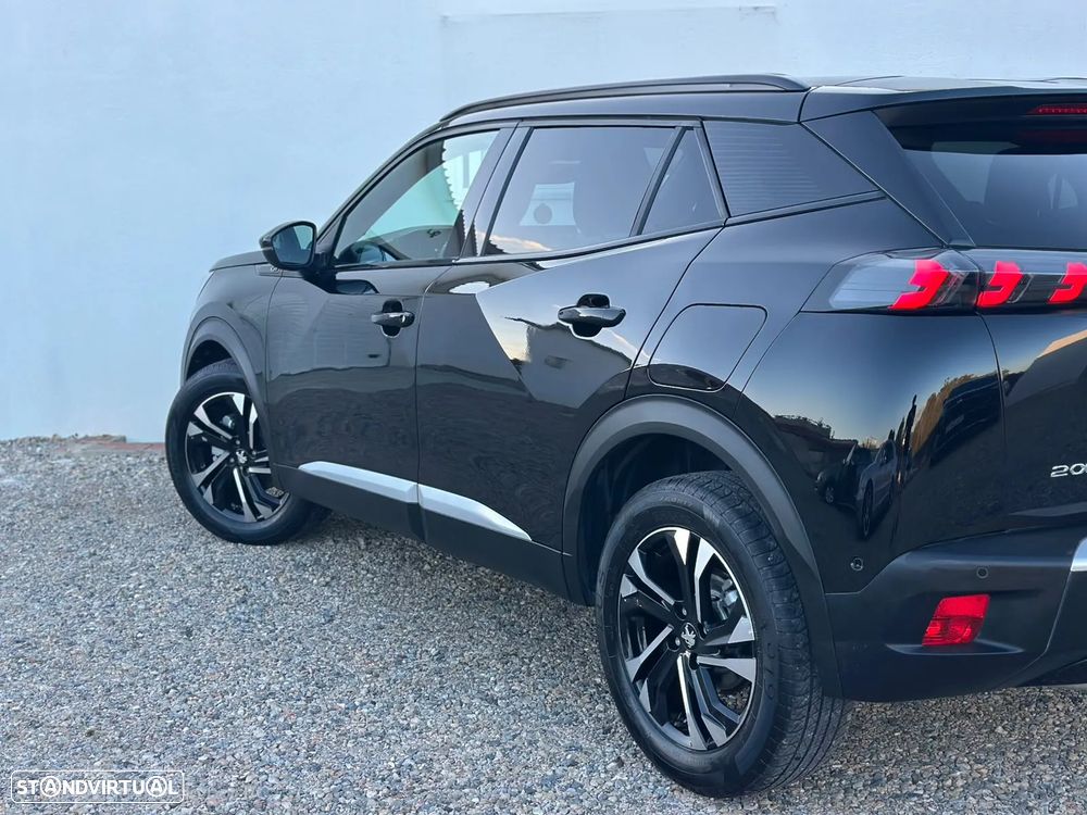 Peugeot 2008 PureTech 130 EAT8 GT Pack - 5