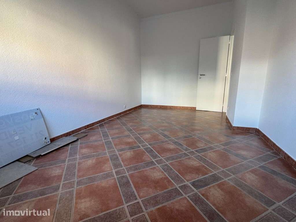 Apartamento T4 Cruz de Pau, Amora - Grande imagem: 5/19
