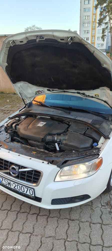 Volvo V70 D3 Geartronic Momentum - 11