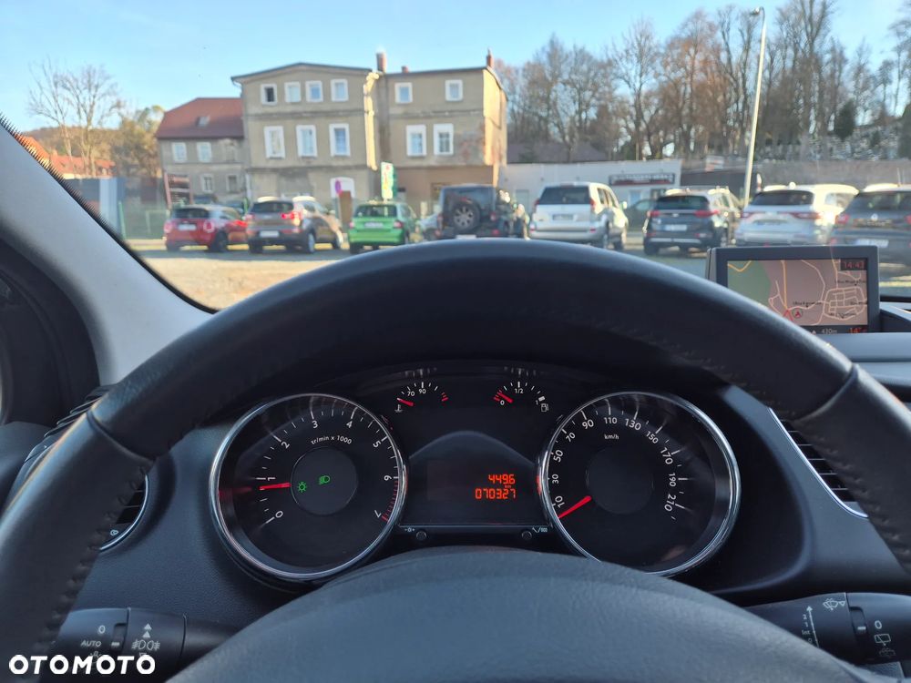 Peugeot 3008 1.6 Allure - 11