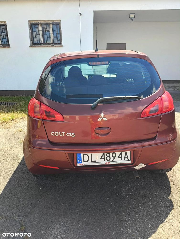 Mitsubishi Colt - 3