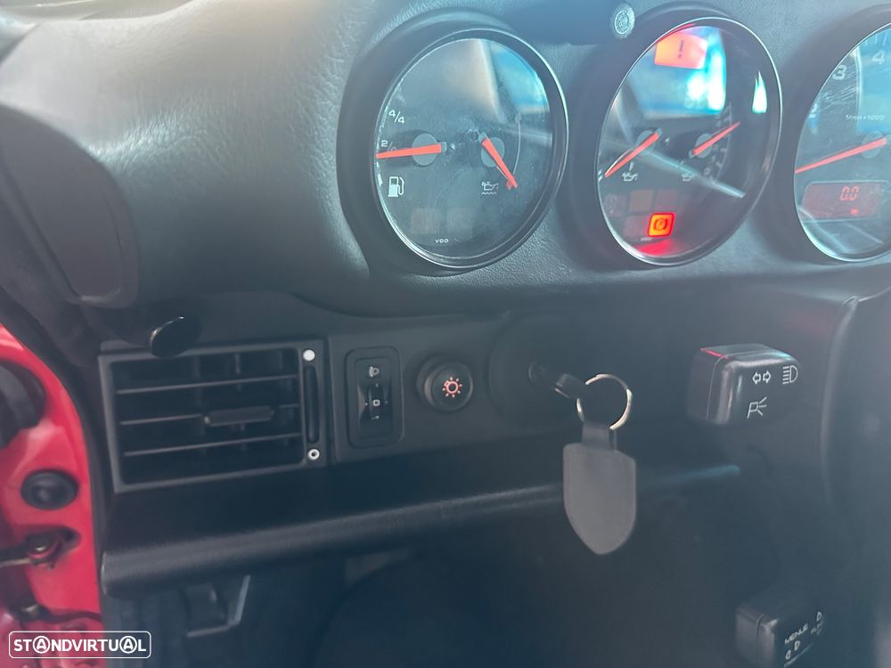 Porsche 911 (993) Coupé 3.6 Carrera 2 - 15