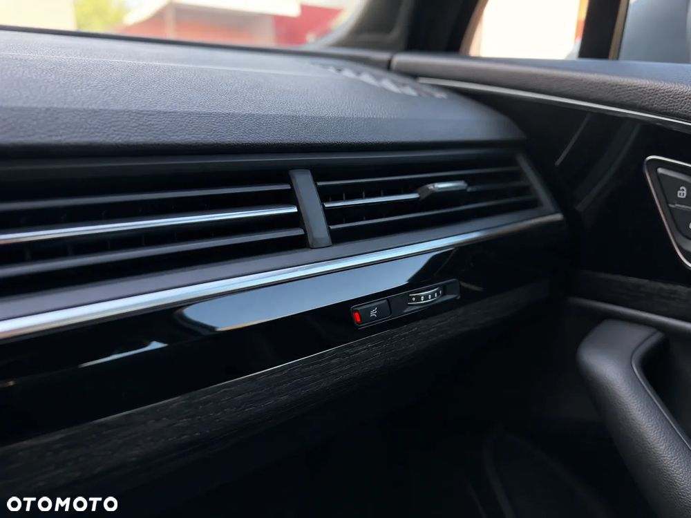 Audi Q7 - 9