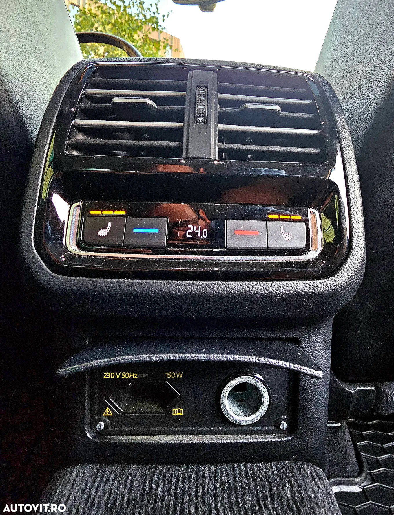 Volkswagen Passat - 32