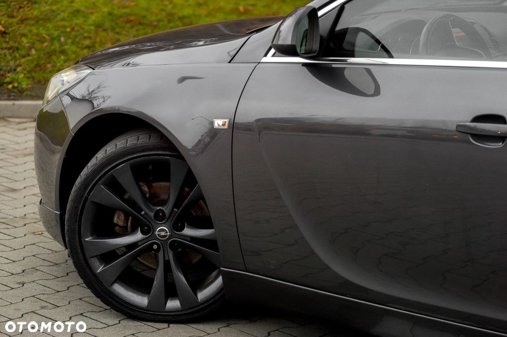 Opel Insignia 2.0 Turbo 4x4 Cosmo - 37