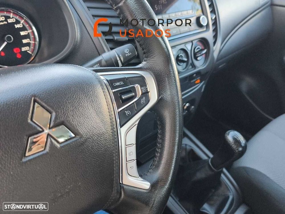 Mitsubishi L200 2.3 DI-D CD Invite Strakar Look 2WD - 19