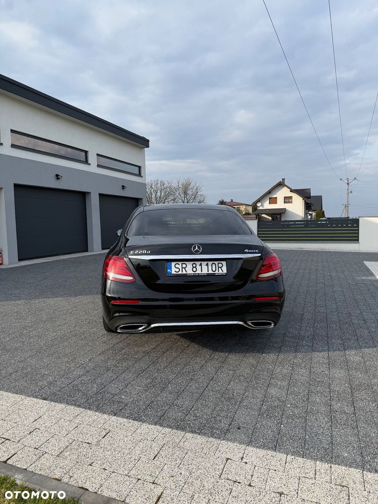 Mercedes-Benz Klasa E 220 d 4-Matic 9G-TRONIC - 3