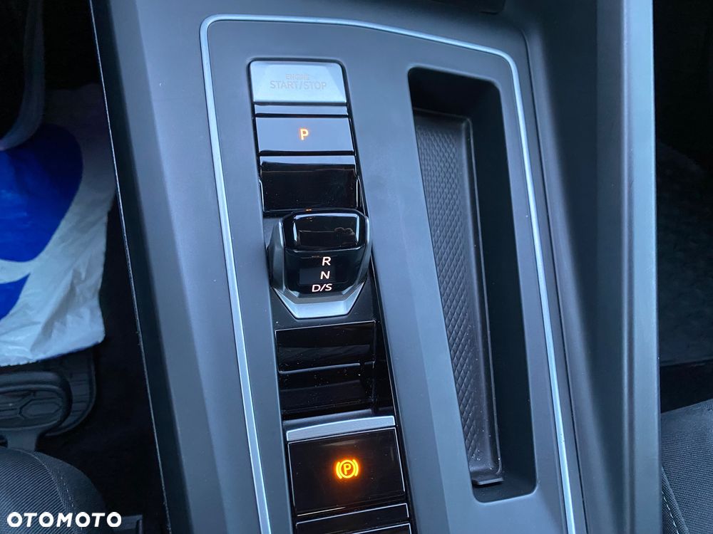 Volkswagen Golf 2.0 TDI SCR DSG Style - 27