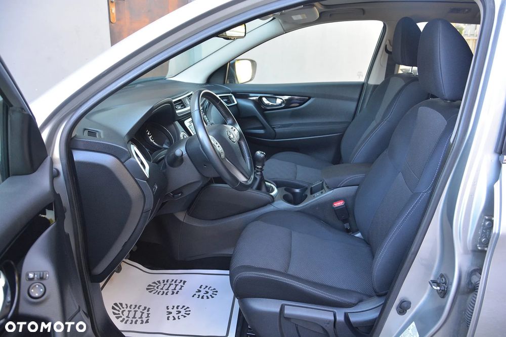 Nissan Qashqai 1.2 DIG-T N-Connecta - 9