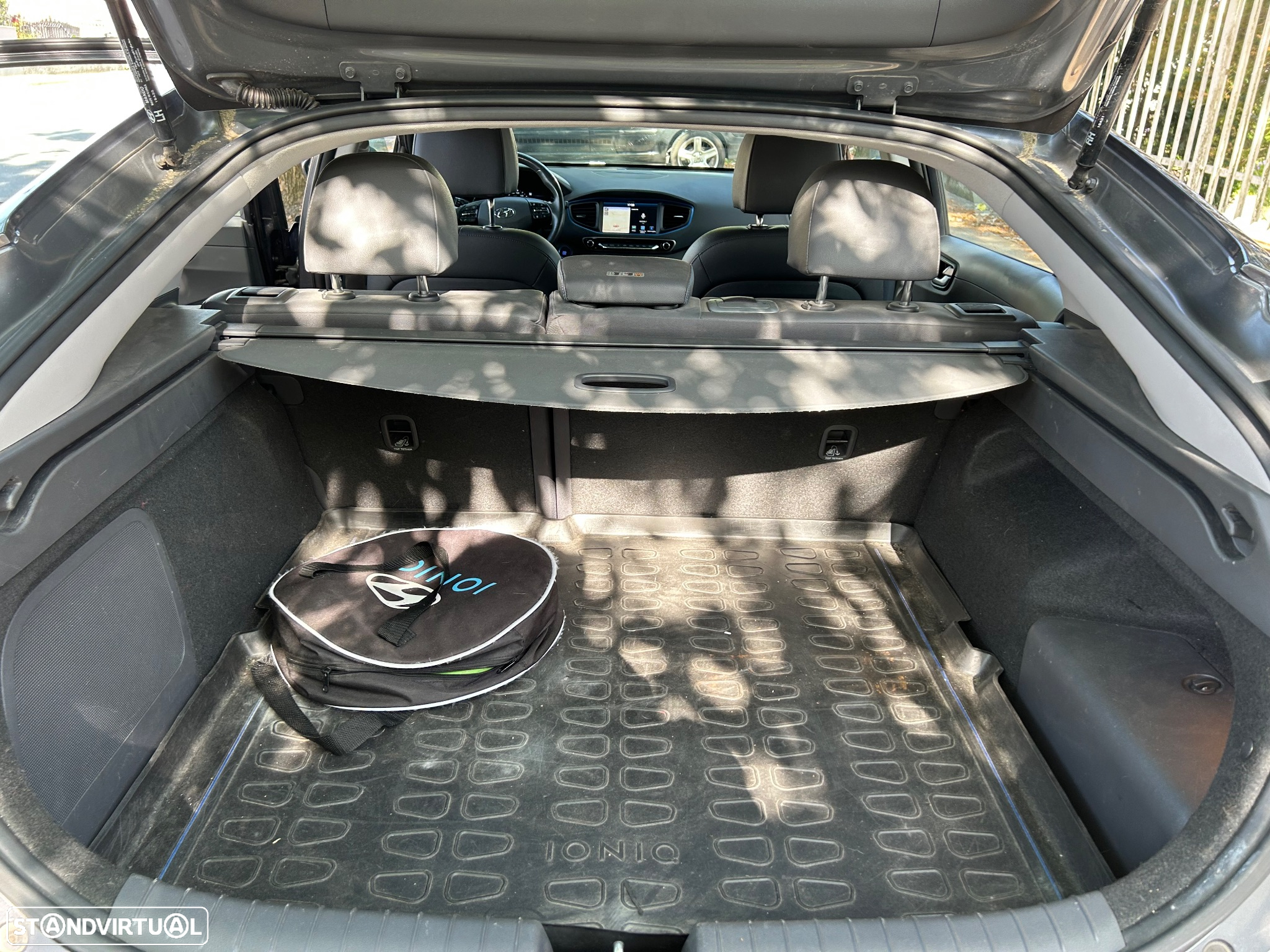 Hyundai Ioniq 1.6 GDI HEV Hybrid Tech - 15