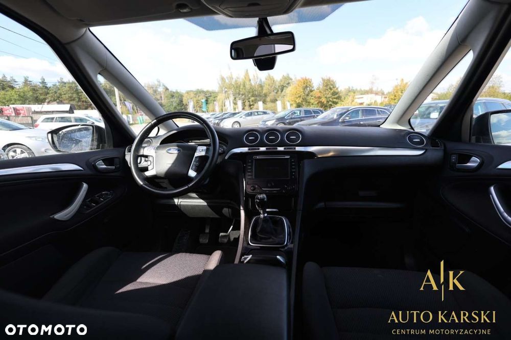 Ford S-Max - 16