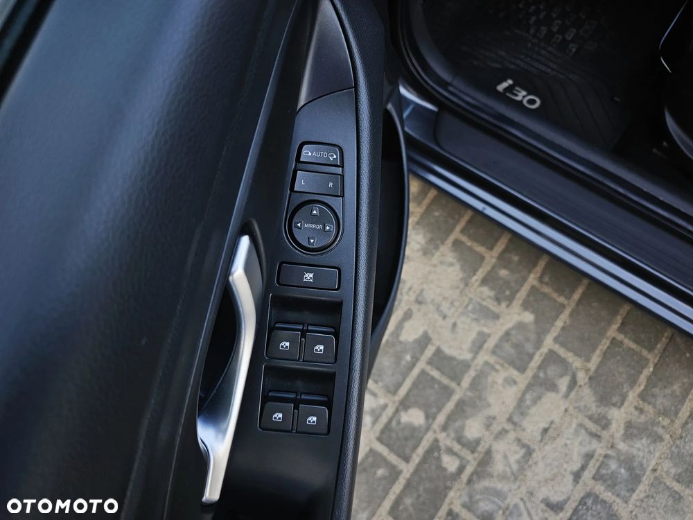 Hyundai i30 1.0 T-GDI Smart - 11
