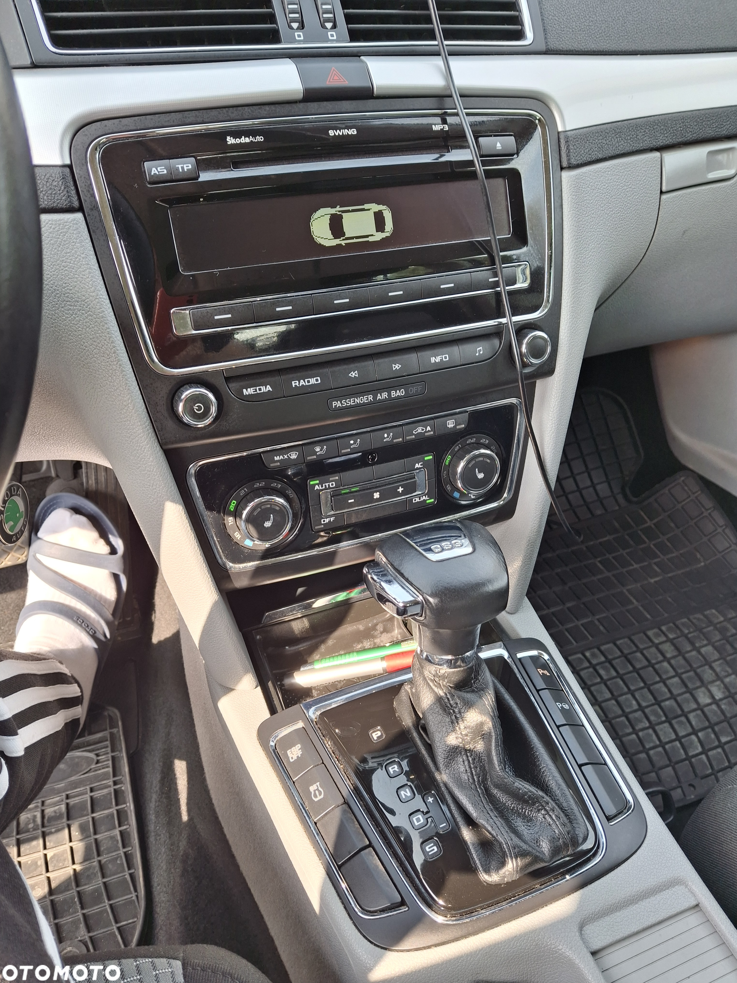 Skoda Superb 1.8 TSI Comfort DSG - 17