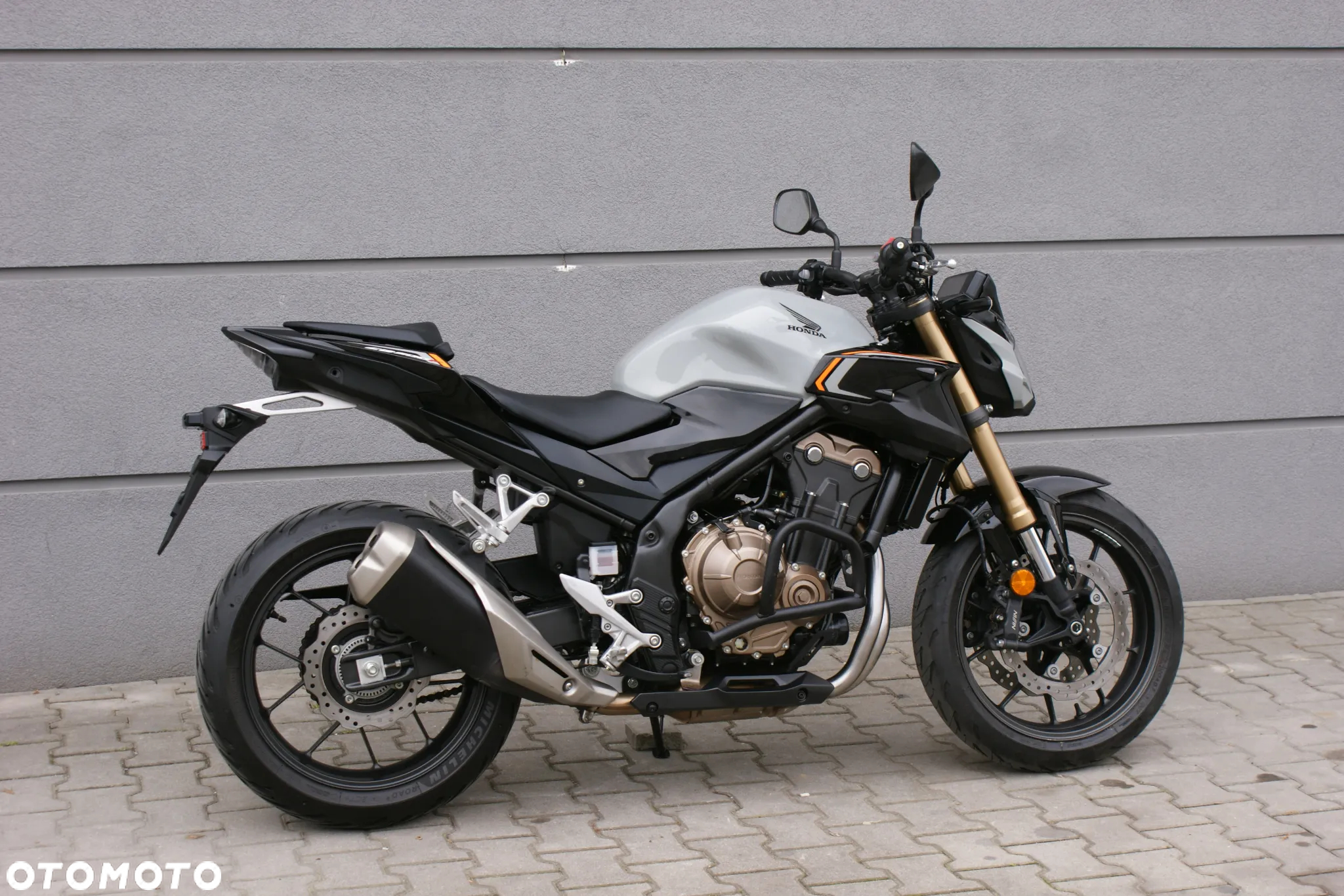 Honda CB - 4
