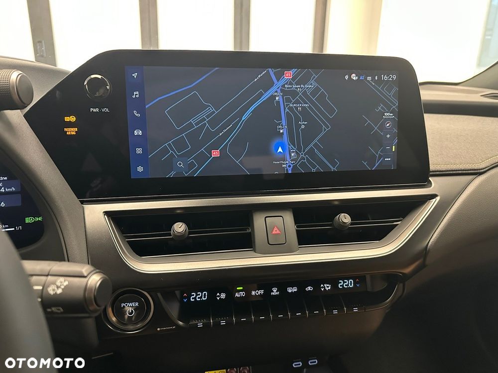 Lexus UX - 2