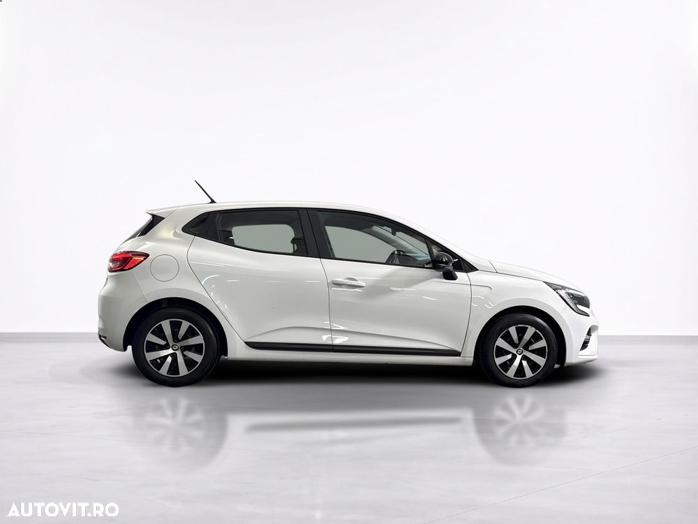 Renault Clio - 7