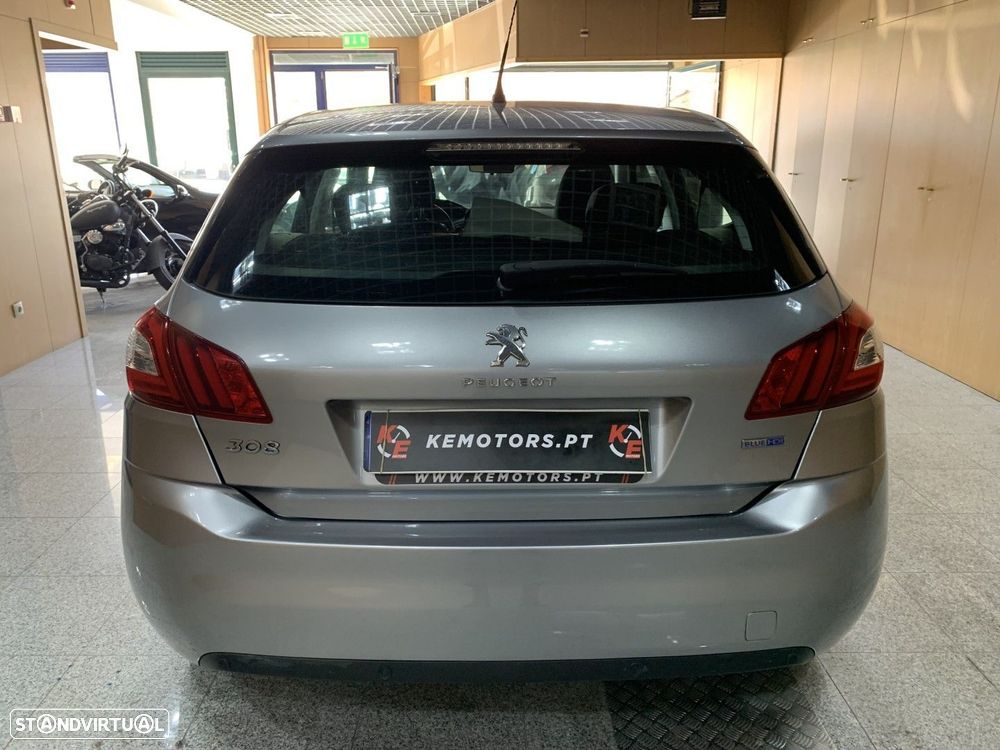 Peugeot 308 - 13