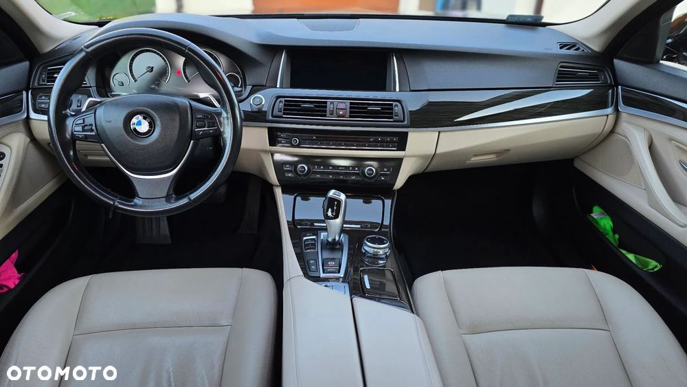 BMW Seria 5 520d xDrive Luxury Line - 6