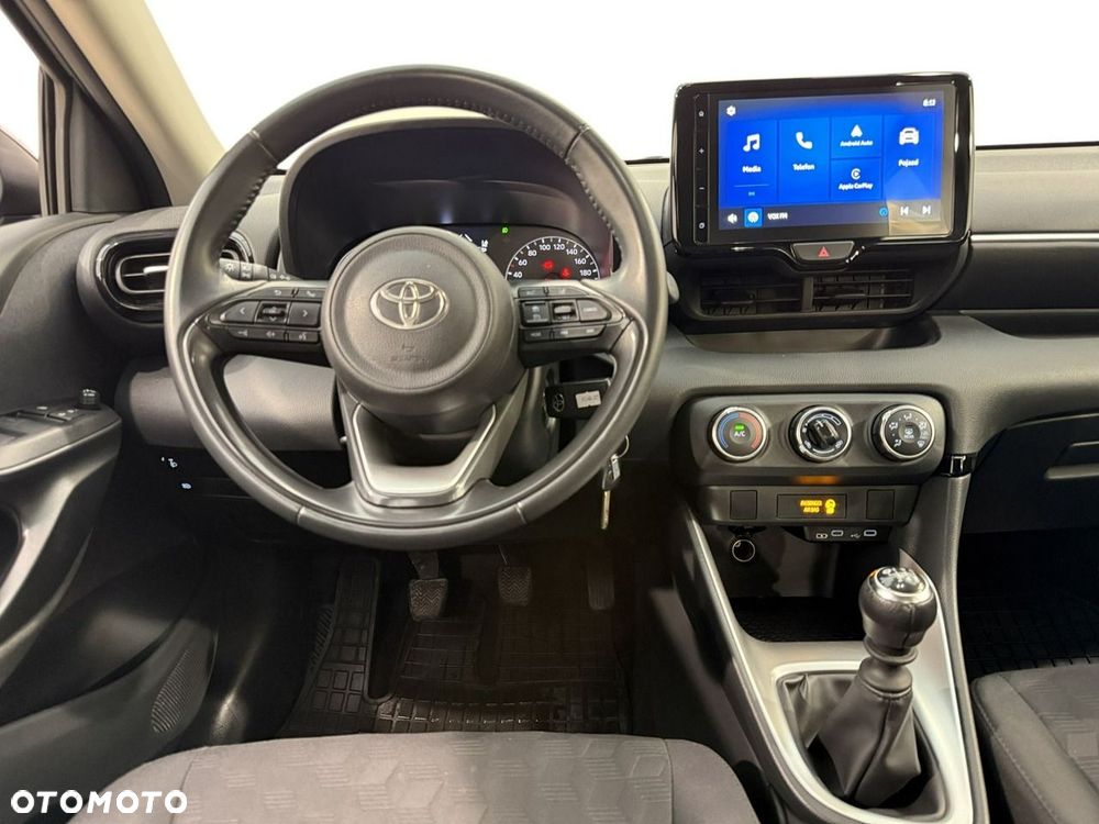 Toyota Yaris 1.5 Comfort - 10