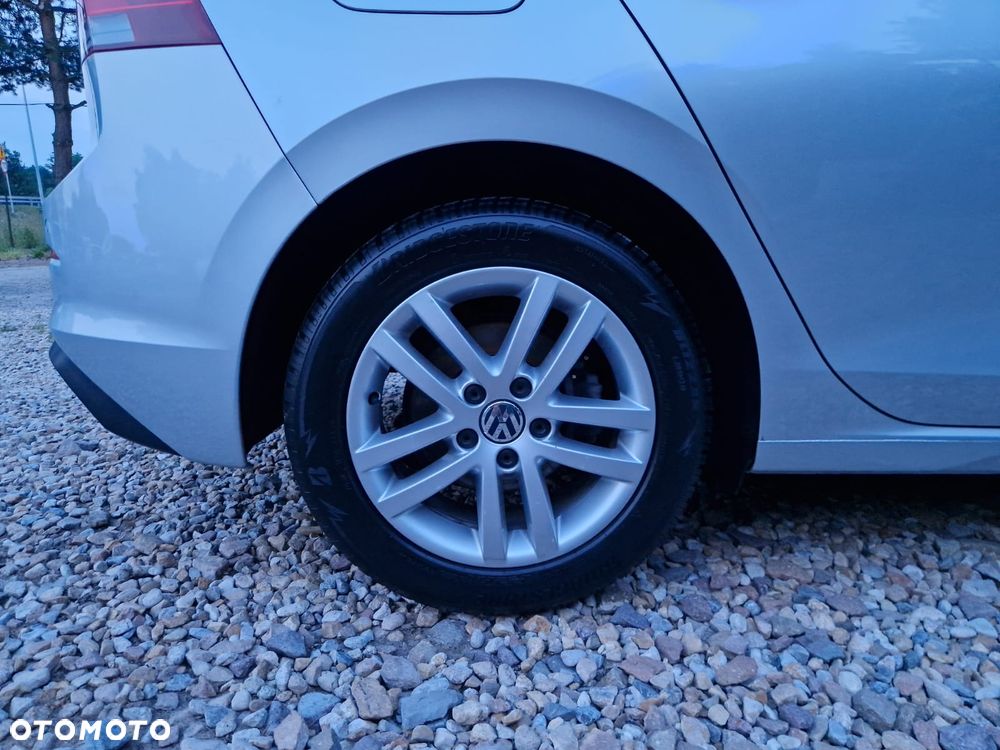 Volkswagen Golf - 29