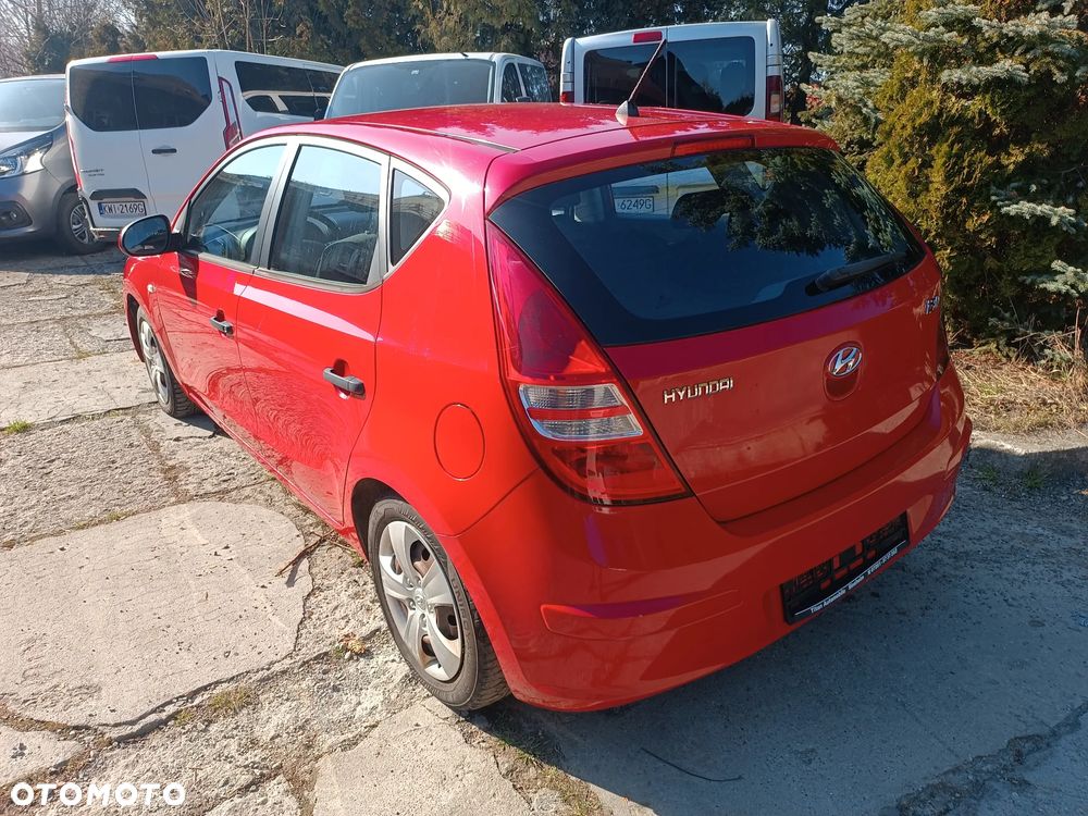 Hyundai i30 1.4 FIFA WM Edition - 12