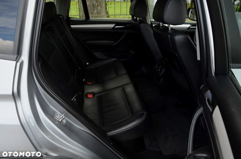 BMW X3 xDrive20d - 8