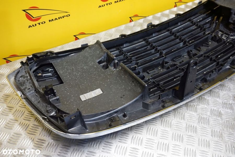 DODGE RAM 1500 LIMITED 2013 - 2018 Atrapa Przód Grill CHROM USA - 11