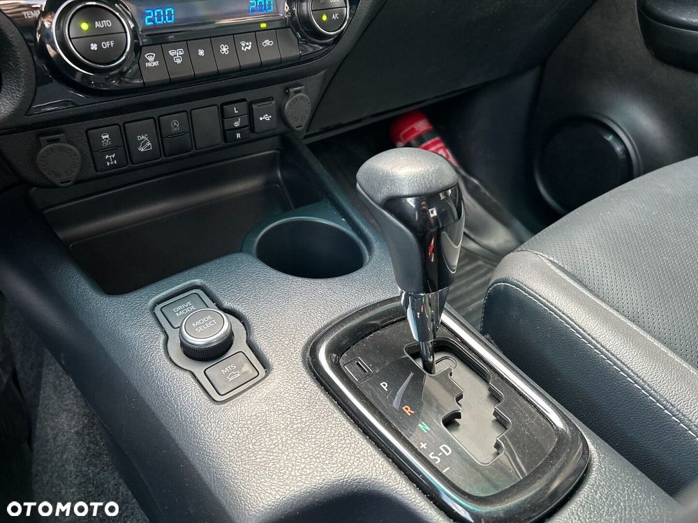 Toyota Hilux 2.8 D-4D mHEV Double Cab Invincible 4x4 - 20