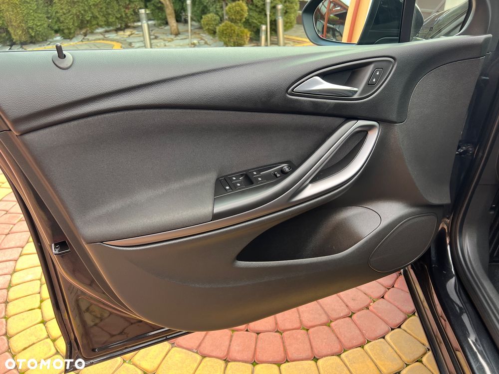 Opel Astra V 1.4 T Dynamic - 18