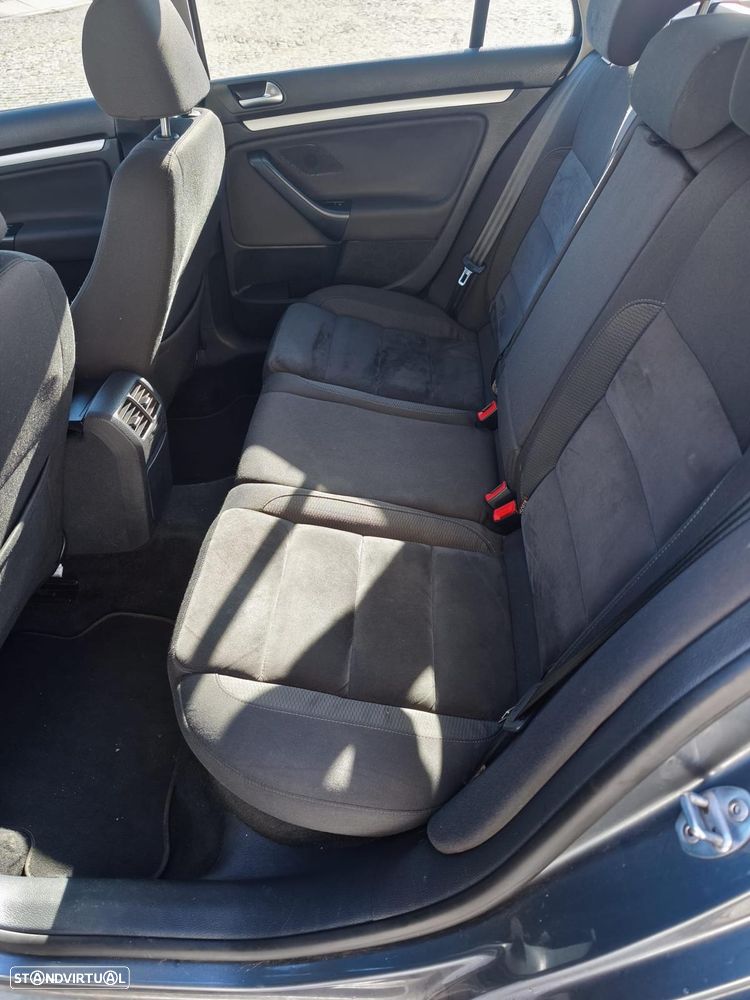 VW Golf Variant 1.6 TDi Highline - 10