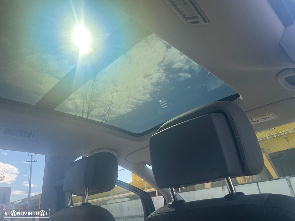 VW Sharan 2.0 TDI Blue Highline - 10