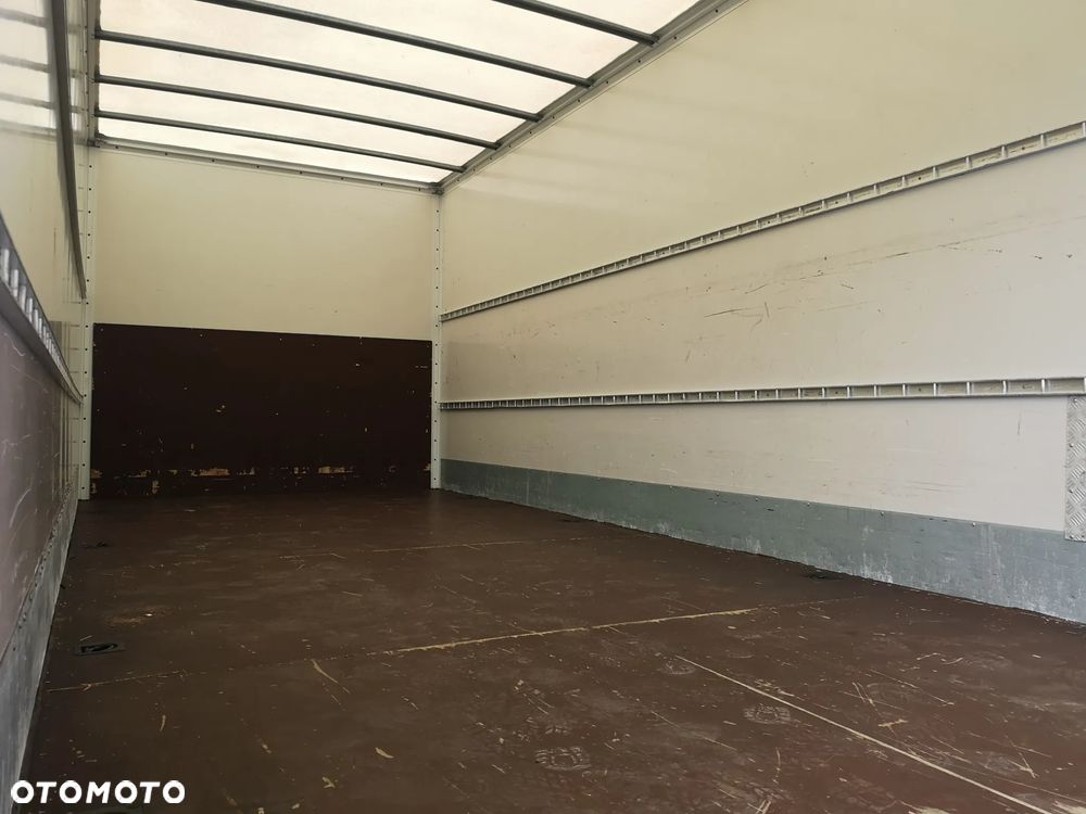 Mitsubishi Fuso Canter 7C18 Kontener + Winda Stan Bardzo Dobry - 13