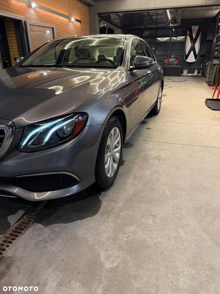 Mercedes-Benz Klasa E - 15