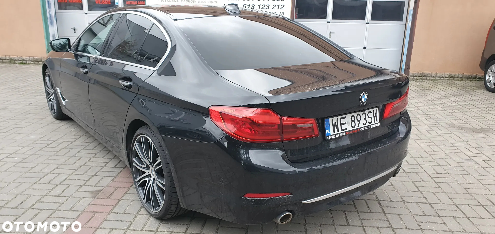 BMW Seria 5 530d xDrive Luxury Line - 2