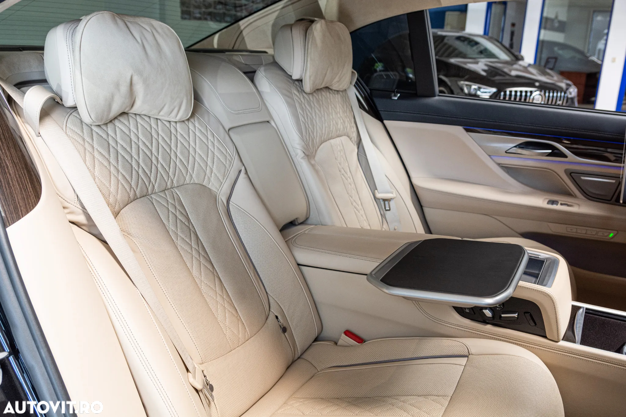 BMW Seria 7 730d xDrive MHEV - 7