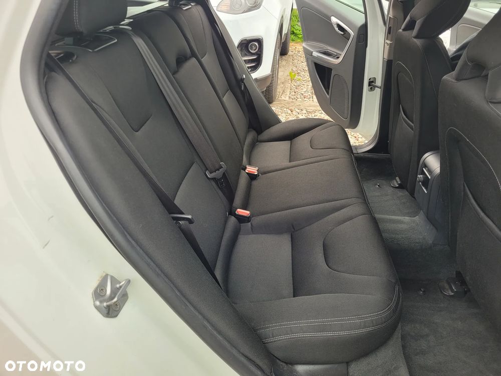 Volvo V60 D3 Linje Business - 15