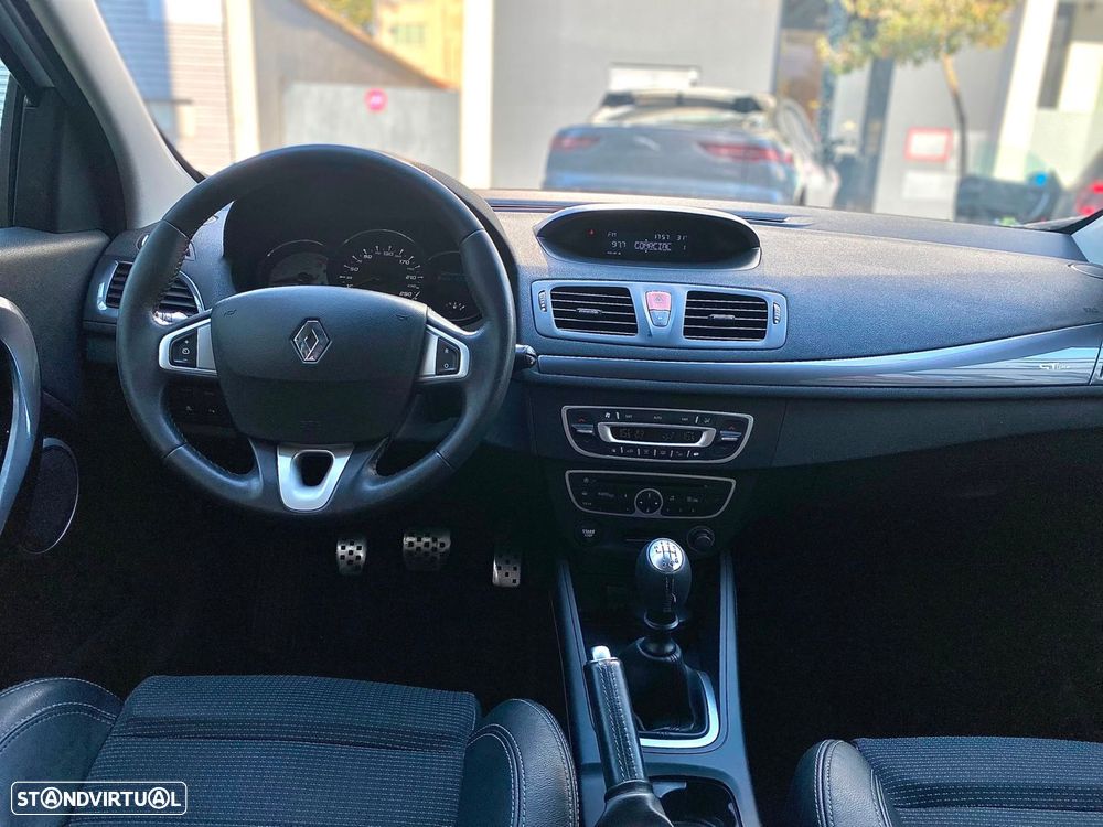 Renault Mégane Sport Tourer 1.5 dCi GT Line - 14