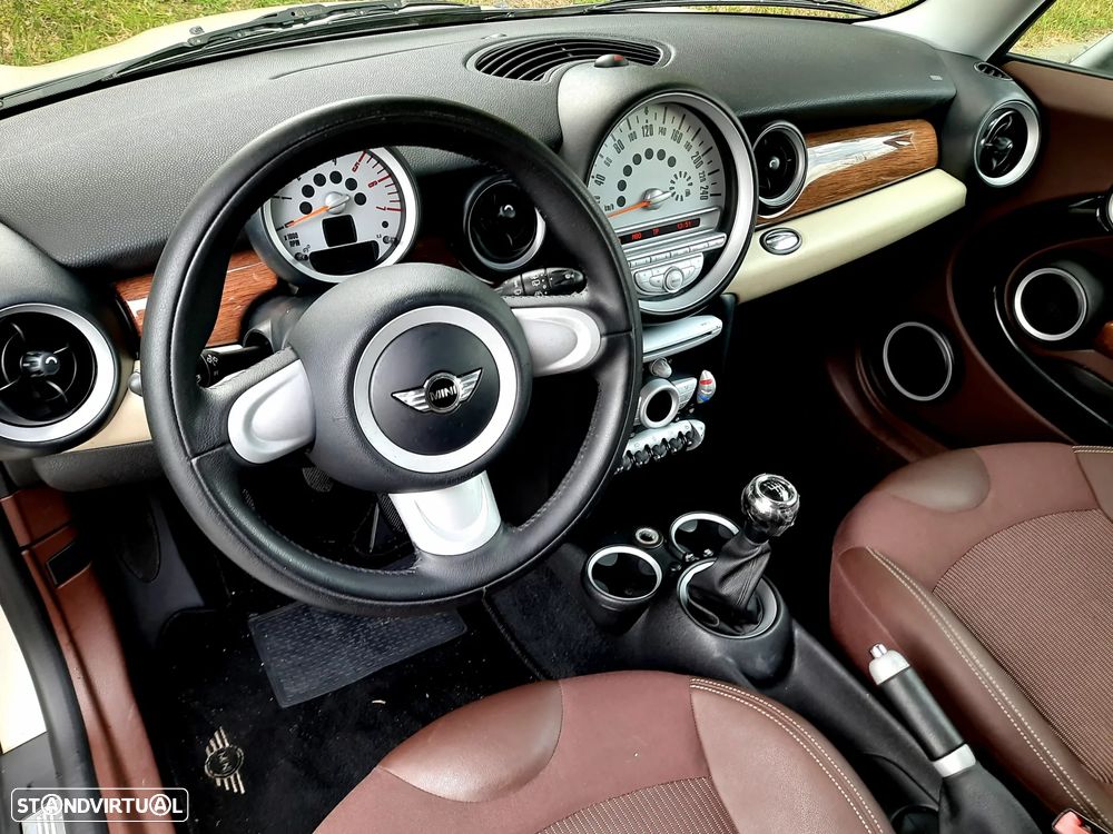 MINI Clubman Cooper D - 12