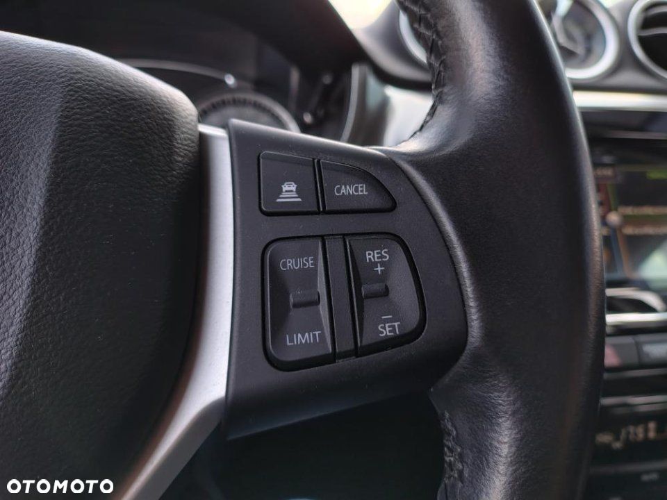 Suzuki Vitara - 22