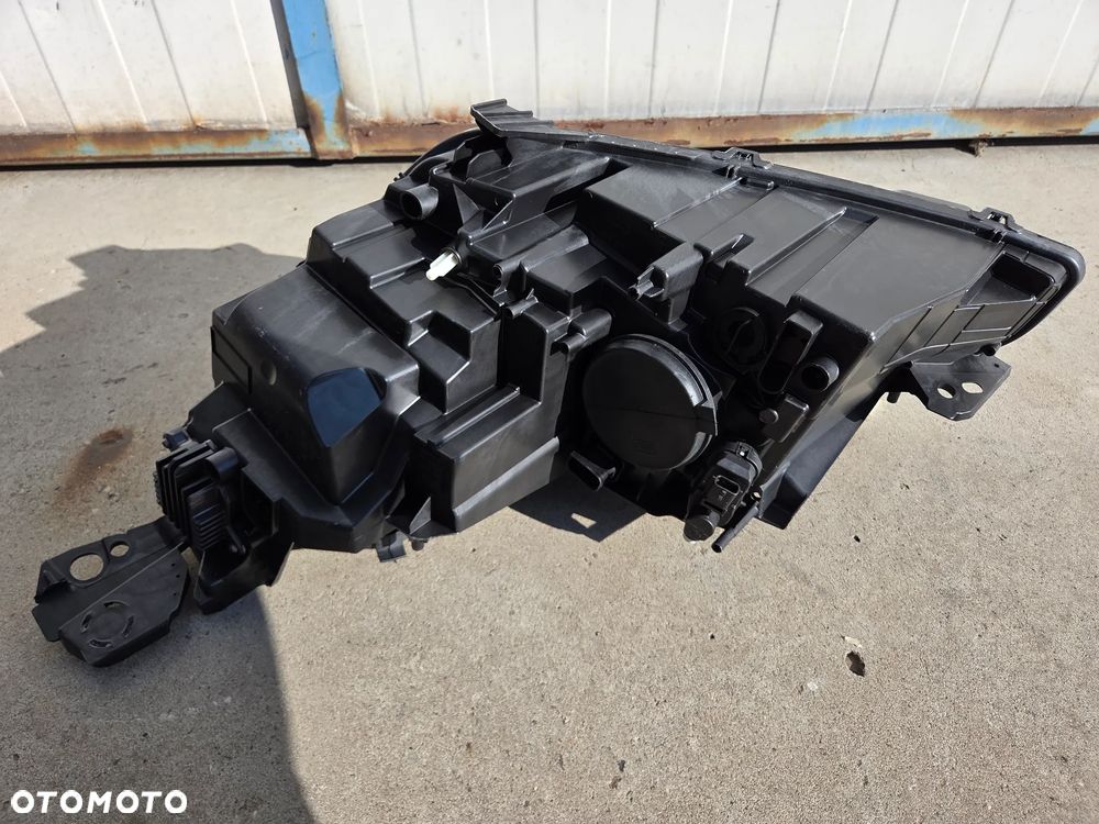 Lampa przednia prawa zwykła  Peugeot 3008 II 5008 II NOWA - 16