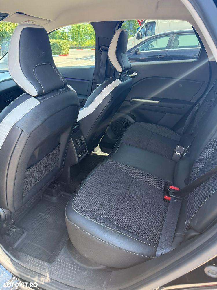 Renault Captur E-TECH 145 HEV Techno - 9
