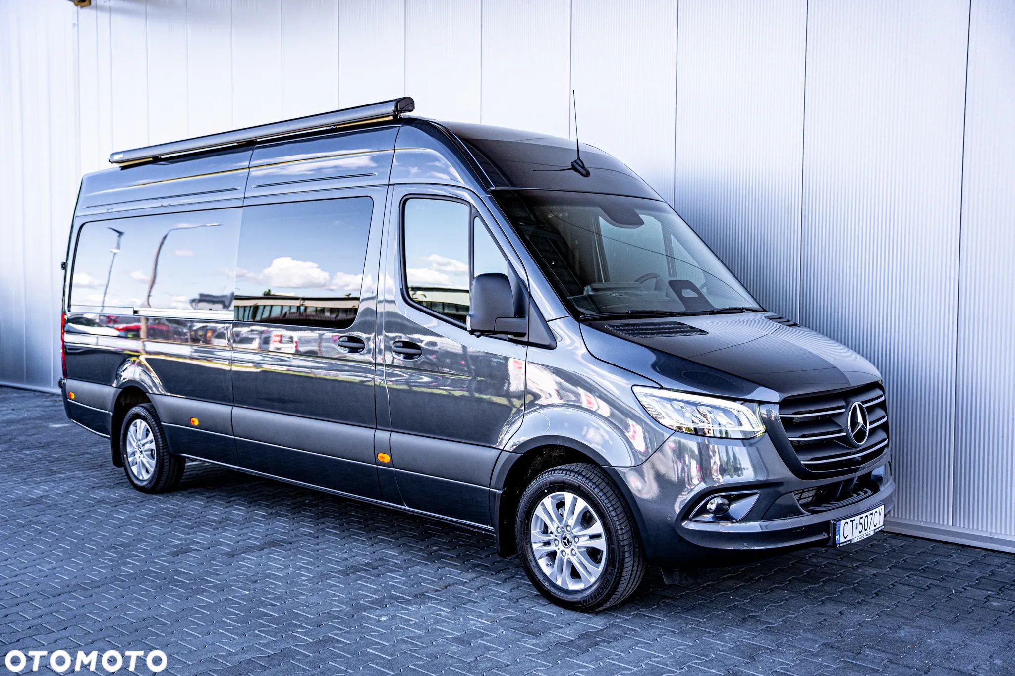 Mercedes-Benz Sprinter - 1