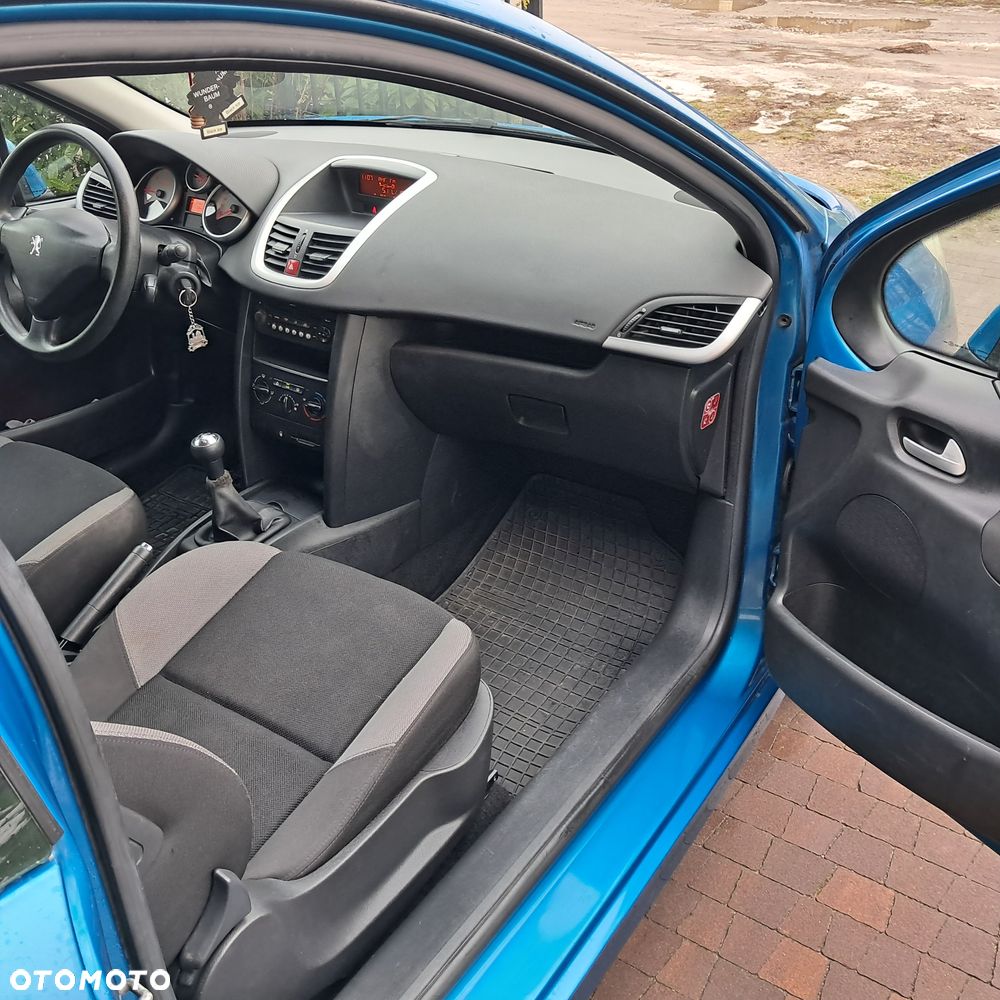 Peugeot 207 90 HDi FAP (Blue Lion) Urban Move - 7