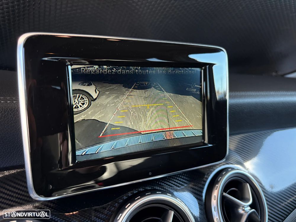 Mercedes-Benz GLA 220 CDi Urban 4-Matic - 18