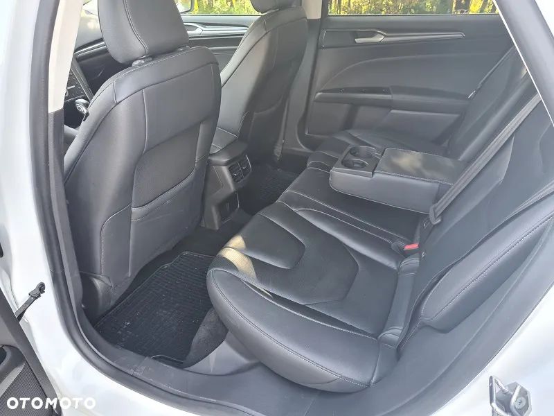 Ford Mondeo SW 2.0 Hybrid Titanium - 6