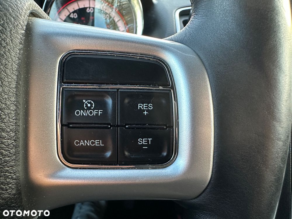 Dodge Grand Caravan 3.6 R/T - 35